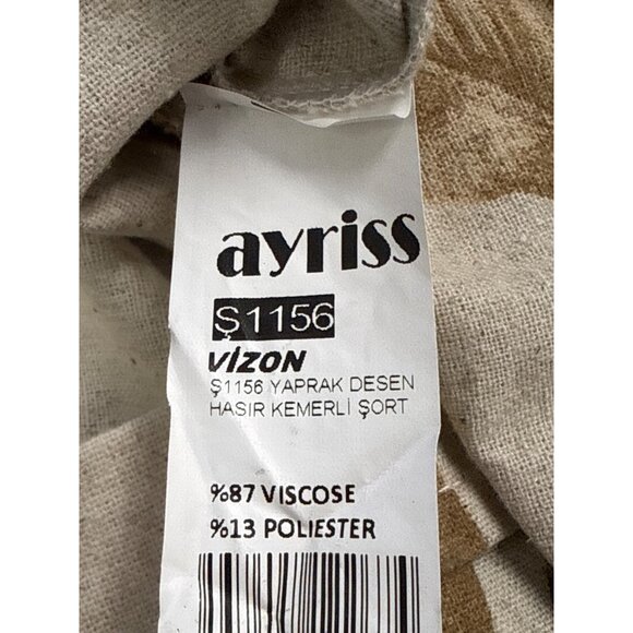 Ay Riss Women’s Gray & Brown Leaf Print High-Waisted Shorts Size M - Picture 8 of 9